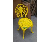 Sarı Renk Kolsuz Güllü Sandalye Modeli