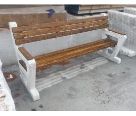 Kol Dayamalı Beton Oturma Bankı / BB42